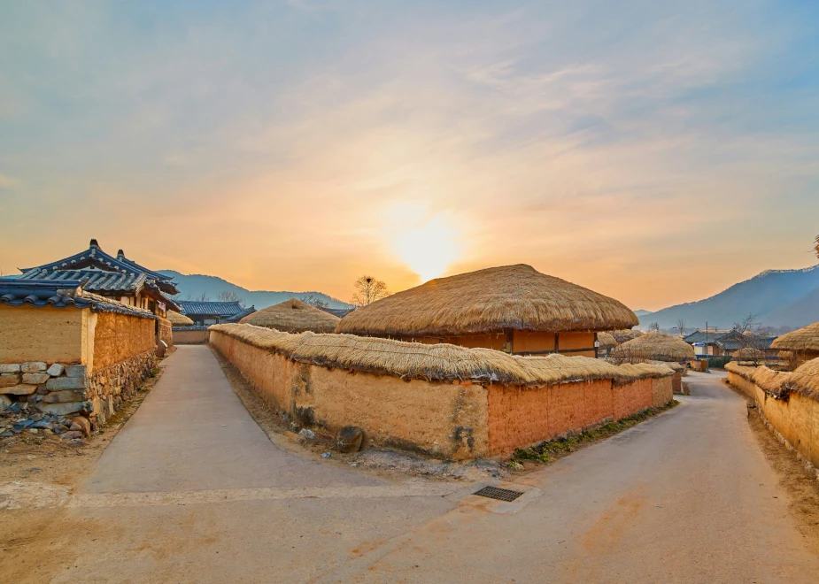 Die koreanische Kultur im Hahoe Folk Village in Andong (Südkorea) auf einer Asien-Pauschalreise